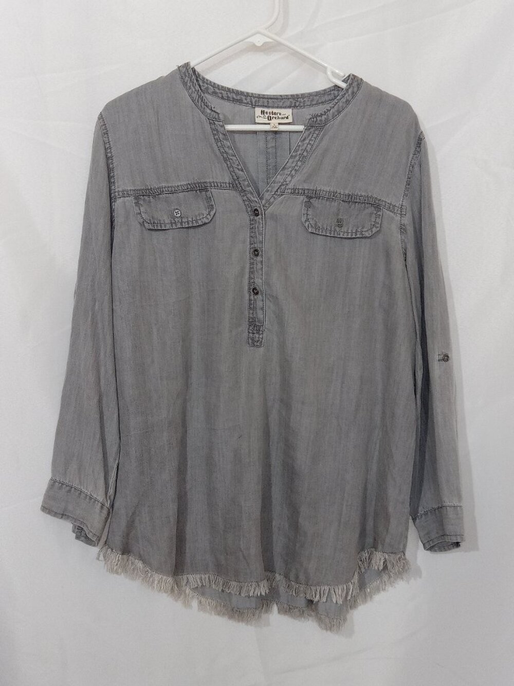 Hester & Orchard Chambray Tencel Top Button Split Neck Fringe Hem Gray Sz L